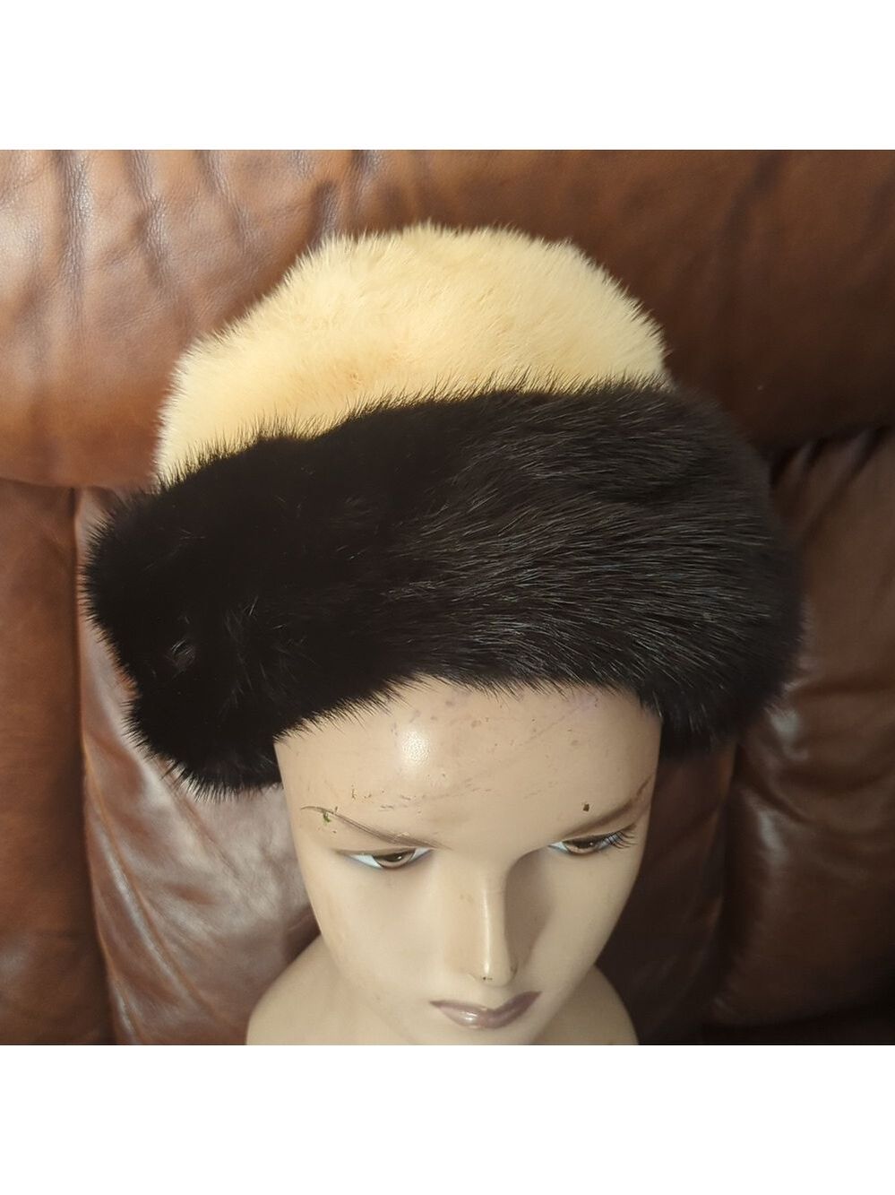 Vintage Samuel Grossman Fur Hat - Picture 2 of 8